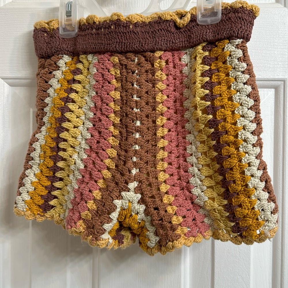 Zara Girls crocheted lined shorts, pull on shorts with elastic waist - Picture 8 of 9